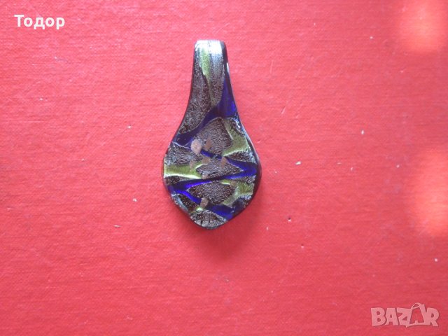 Стъклен медальон висулка Мурано 