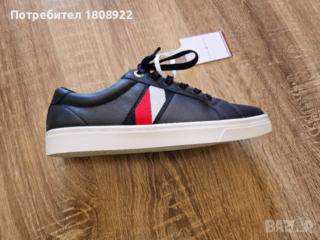 Кецове от естествена кожа Tommy Hilfiger, снимка 3 - Кецове - 44396887