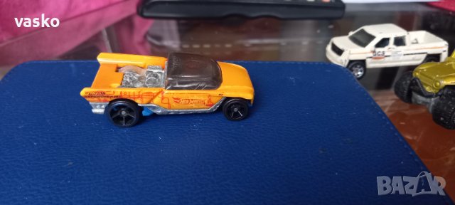 HOTWHEELS-интересен, снимка 3 - Колекции - 38676570