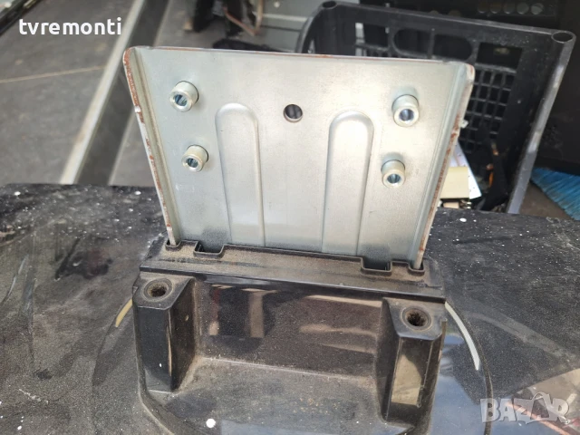 оригинална стойка телевизор LG модел 37LF66, снимка 4 - Стойки, 3D очила, аксесоари - 51419247