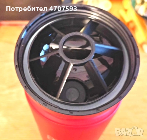 Шейкър на I•M•8 by D. Beckham, снимка 4 - Спортна екипировка - 53082964