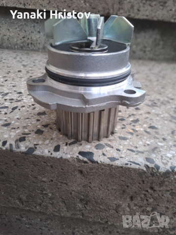 Чисто нова водна помпа Contitech WP6005 за дизелoви двигатели VW Group, снимка 2 - Части - 52964847