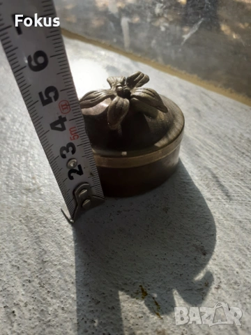 Малка бронзова кутийка, снимка 6 - Антикварни и старинни предмети - 53408544