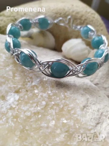 Ръчна изработка Гривна от естествени кристали и тел, снимка 7 - Гривни - 48504135