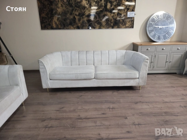 Кремав комплект дивани от плат две тройки, снимка 2 - Дивани и мека мебел - 53757076