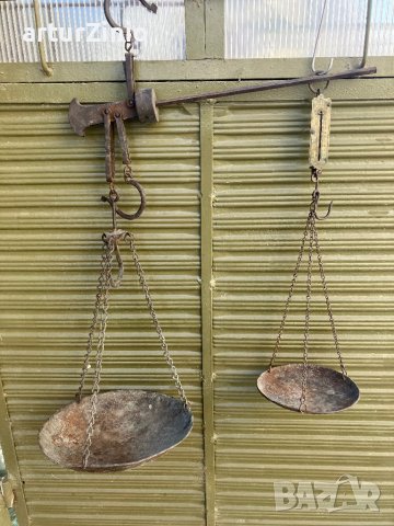 Два антични кантара