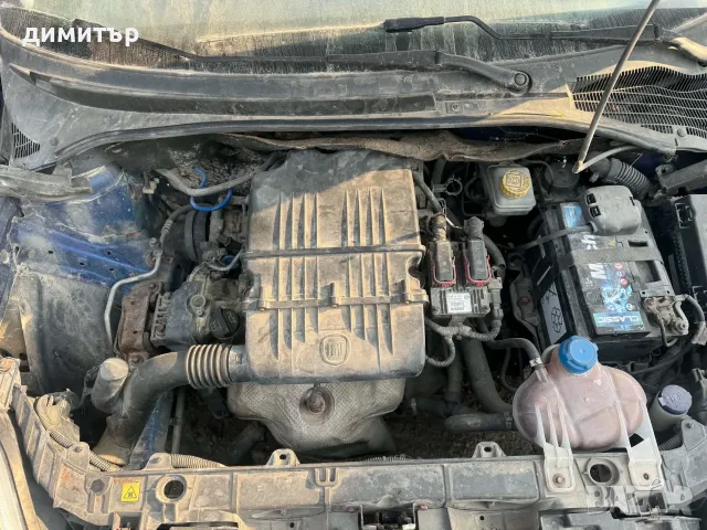 fiat grande punto 1.4 77 коня на части, снимка 3 - Автомобили и джипове - 42332403