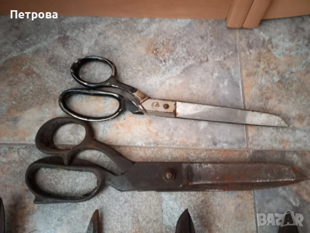 Седем броя стари ножици , снимка 6 - Антикварни и старинни предмети - 52145149