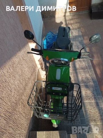 Продавам електрически скутер, снимка 4 - Велосипеди - 53706796