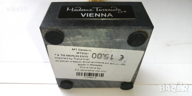 Madame Tussauds Vienna Oscar Award Souvenir, снимка 3 - Арт сувенири - 40249102