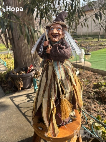 Настолна Баба Яга 55см.