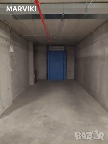 Давам под наем гараж във Варна  к-с Фемили Гардън , снимка 3 - Гаражи и паркоместа - 48451534