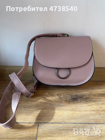 Дамска чанта, снимка 2 - Чанти - 53758596