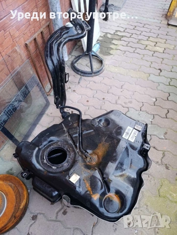 Резервоар за Audi A3 , снимка 2 - Части - 53684976