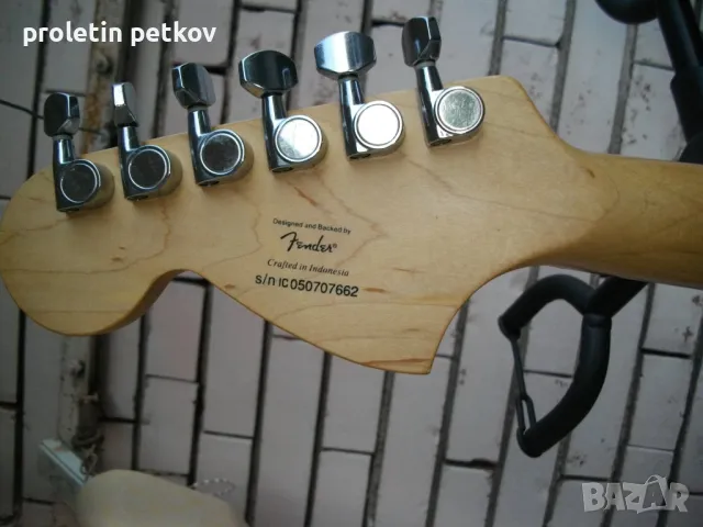 Fender Skquier Stratokaster  , снимка 6 - Струнни инструменти - 49576415