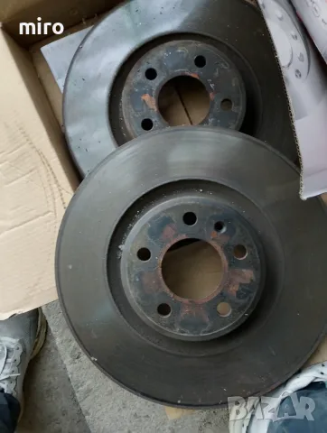 Предни и задни спирачни дискове за Audi A4 b9 2.0 tfsi, снимка 3 - Части - 55712845