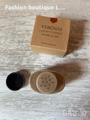 Нов прахообразен бронзант за контуриране на лицето с матов ефект в кутия 40 гр. на марката Veroni ❤️, снимка 2 - Декоративна козметика - 52118652