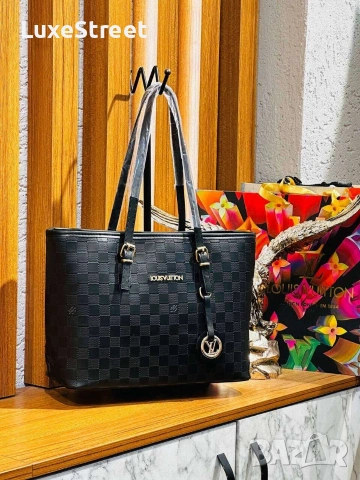 Louis VUITTON 🤍 Дамски Чанти , снимка 12 - Чанти - 53725493