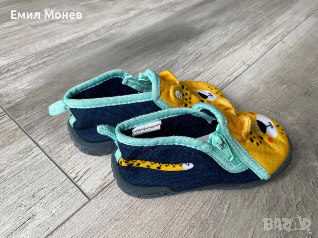 Пантофи 24 номер, снимка 3 - Детски пантофи - 44712684