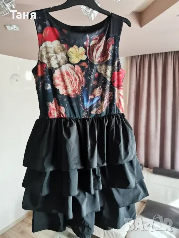 Рокля на Pause 