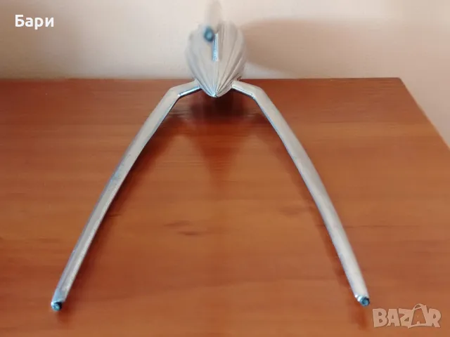 Дизайнерска сокоизстисквачка на Alessi Starck-Италия , снимка 8 - Други ценни предмети - 49965711