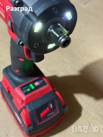 Гайковерт Винтоверт  Milwaukee  18V с две батерии, снимка 15 - Винтоверти - 52902594