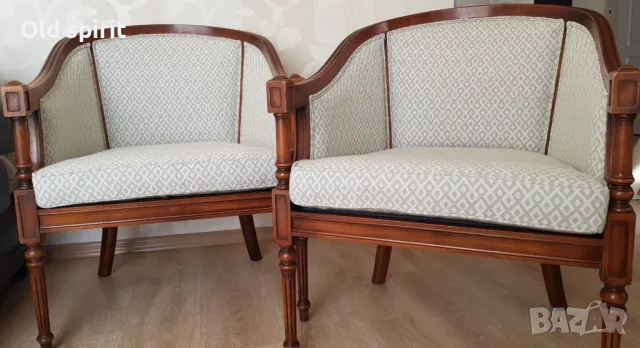 Двойка антикварни клубни кресла от 30-те години на миналия век