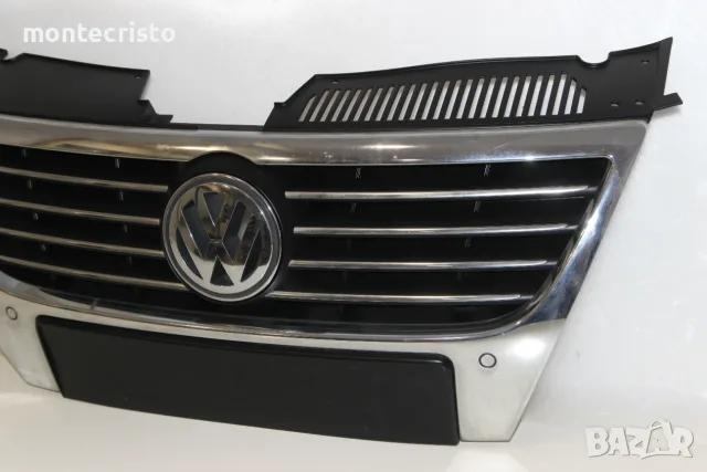 Предна решетка VW Passat B6 (2005-2011г.) 3C0853651F предна емблема отвори за парктроник, снимка 2 - Части - 55767183