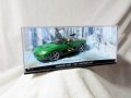 Метална количка JAMES BOND 007 JAGUAR XKR 1/43, снимка 1 - Колекции - 39454902