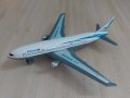 реалистичен модел на самолет BOEING 777, снимка 1 - Колекции - 41862251