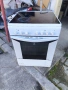 Готварска печка Indesit с керамичен плот (60 см), снимка 1