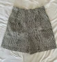 Дамски къси панталони, снимка 1