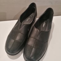 Черни всекидневни обувки, снимка 1 - Дамски ежедневни обувки - 44437585