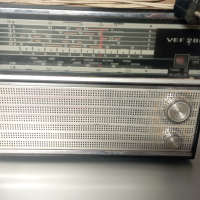 Старо радио ВЕФ, снимка 1 - Радиокасетофони, транзистори - 44806391