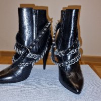 Боти YSL FETISH CHAIN STUDDED, снимка 8 - Дамски боти - 41734608