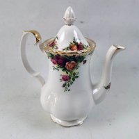 Чайник Royal Albert Old County Roses, снимка 1 - Сервизи - 39998956