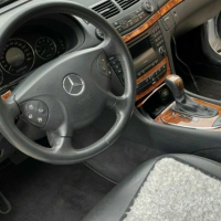 Mercedes-Benz Mercedes E 200 Elegance Automatic W211, снимка 5 - Автомобили и джипове - 36280127