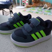 Детски маратонки Adidas, снимка 1 - Детски маратонки - 33881264