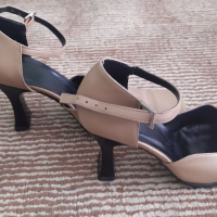 Дамски обувки, снимка 3 - Дамски обувки на ток - 36266228