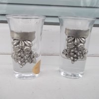 Лот от 2 бр. чашки с метална апликация, снимка 1 - Чаши - 35853357