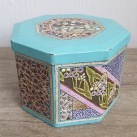 Стара ламаринена кутия, снимка 1 - Антикварни и старинни предмети - 42650656