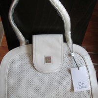 Нова с етикет дамска маркова чанта GF FERRE, еко кожа, снимка 1 - Чанти - 36000500