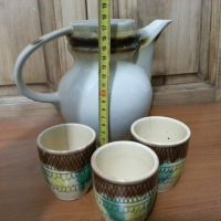Ретро керамична кана и чаши , снимка 2 - Антикварни и старинни предмети - 36223251