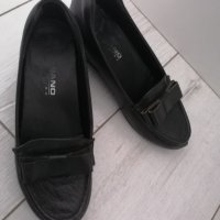 Дамски кожени обувки , снимка 1 - Дамски ежедневни обувки - 40596172