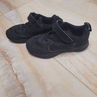 Маратонки  Nike нови, снимка 2 - Детски маратонки - 39946603