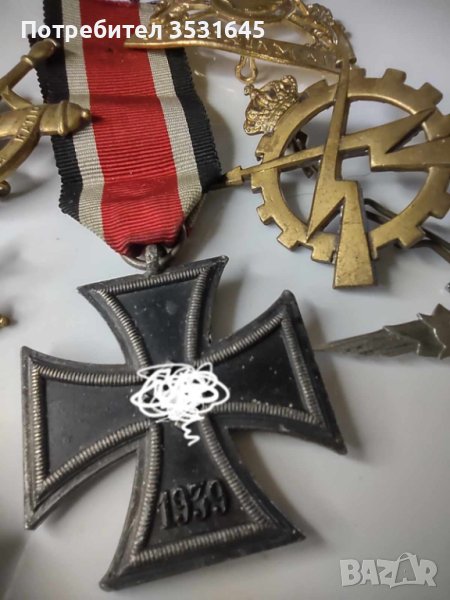 Малка колекция от военни символи, снимка 1