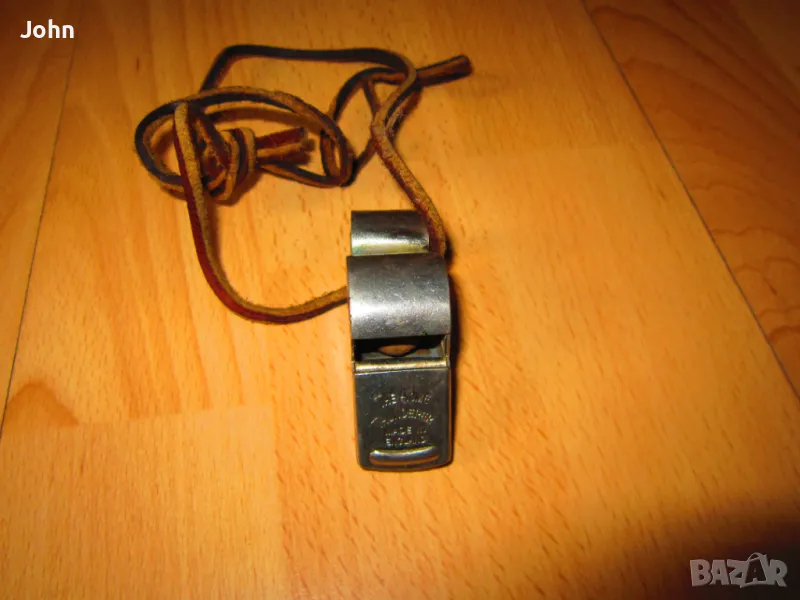 Професионална Съдийска Полицейска Свирка Англия, снимка 1