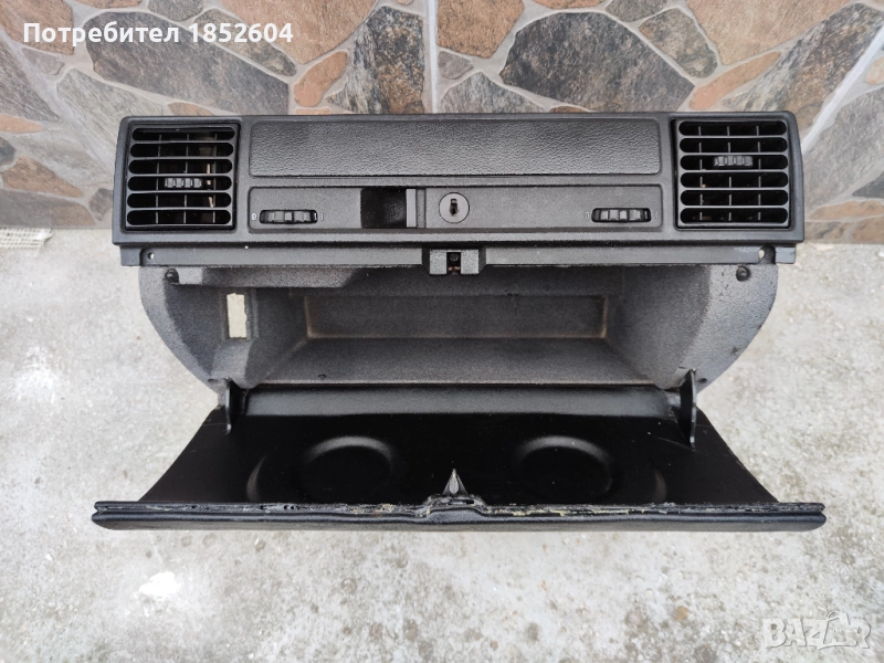 Жабка с дифузьори и ключалка за БМВ Е36, снимка 1