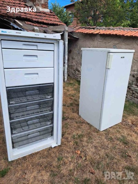 Малък хладилник и Вертикален фризер , снимка 1