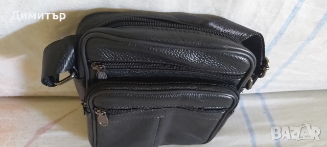 Продавам мъжка черна чанта от 100 процента  естествена кожа с пет отделения с цип , снимка 3 - Чанти - 50492355
